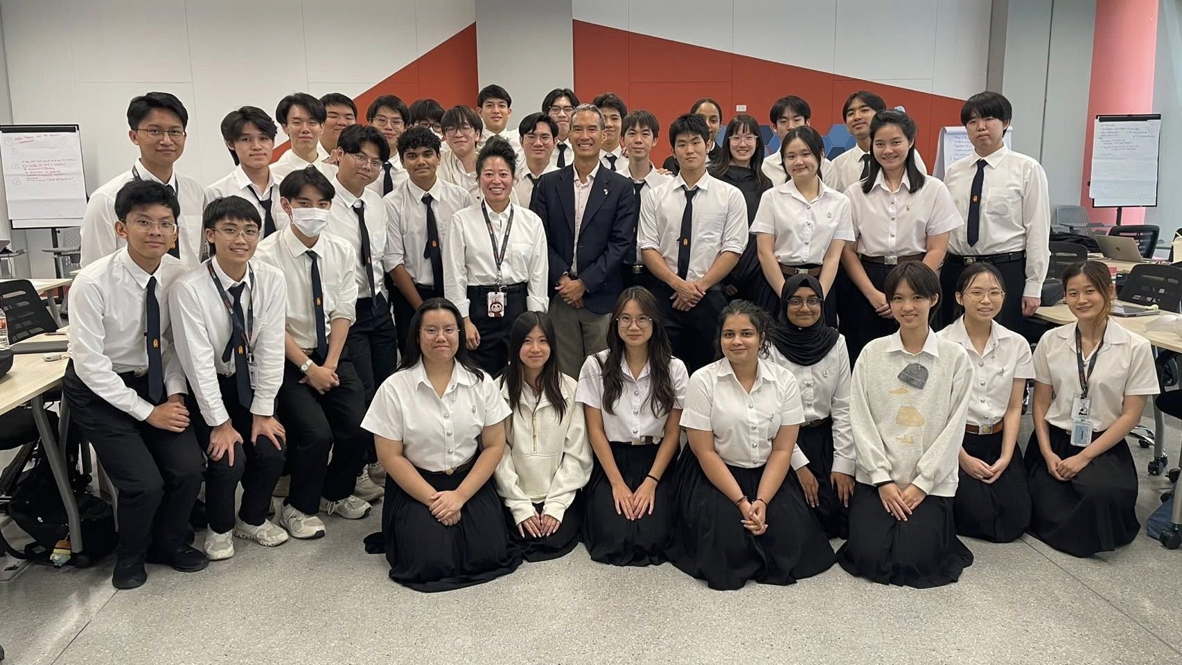 KMITL World Culture Lecture Series KMITL World Culture Lecture Series